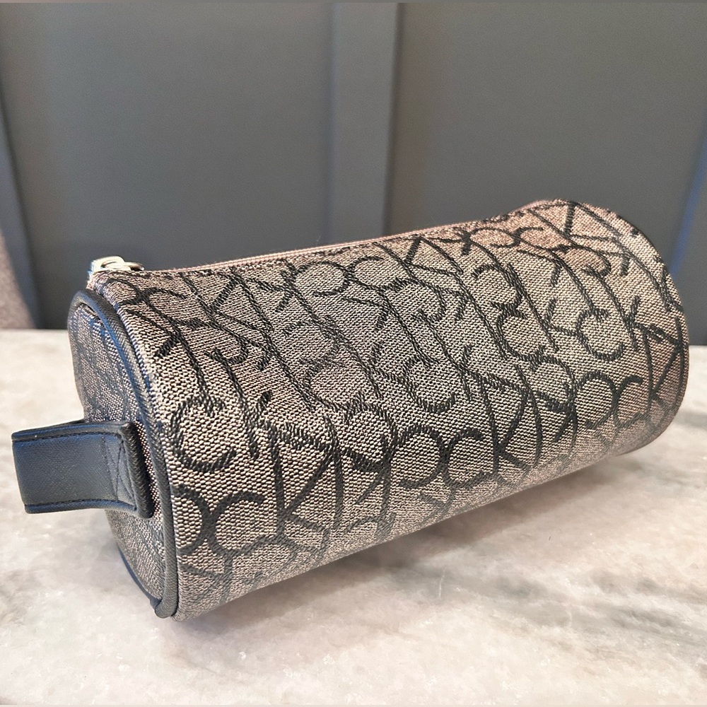 SOLD Calvin Klein Toiletry Bag